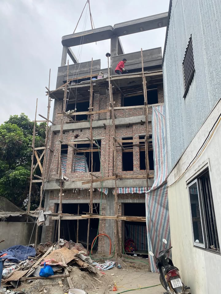 Nhà mới 48m² tại Mai Lâm, Đông Anh - Thiết kế hiện đại, gần chợ và trường học!