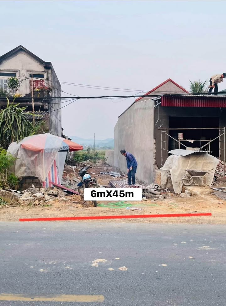 Đất mặt tiền đường QL12B tại Phú Lai, Yên Thủy 270m² giá 2 tỷ - Cơ hội đầu tư vàng!