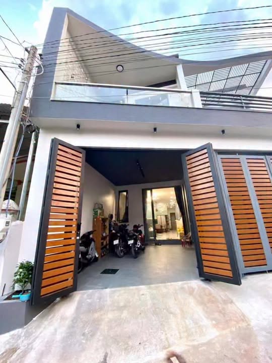 Nhà bán gần Đền, xã Gia Kiệm, 92m² - Chính chủ, sổ riêng và nội thất đầy đủ!