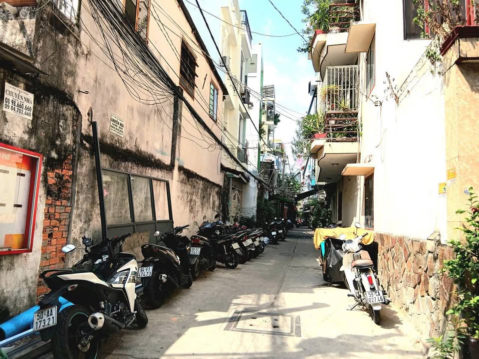 Nhà Đường Nguyễn Trãi, P. Nguyễn Cư Trinh, Q. 1 - 47m² giá 12 tỷ - Đầu tư sinh lời tuyệt vời!