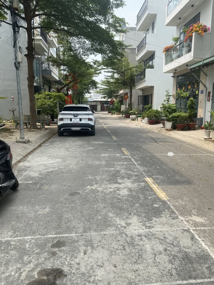 Nhà 4 tầng Thạnh Xuân 56m² giá 6.3 tỷ - Đường nhựa 7m, khu vực an ninh cao!