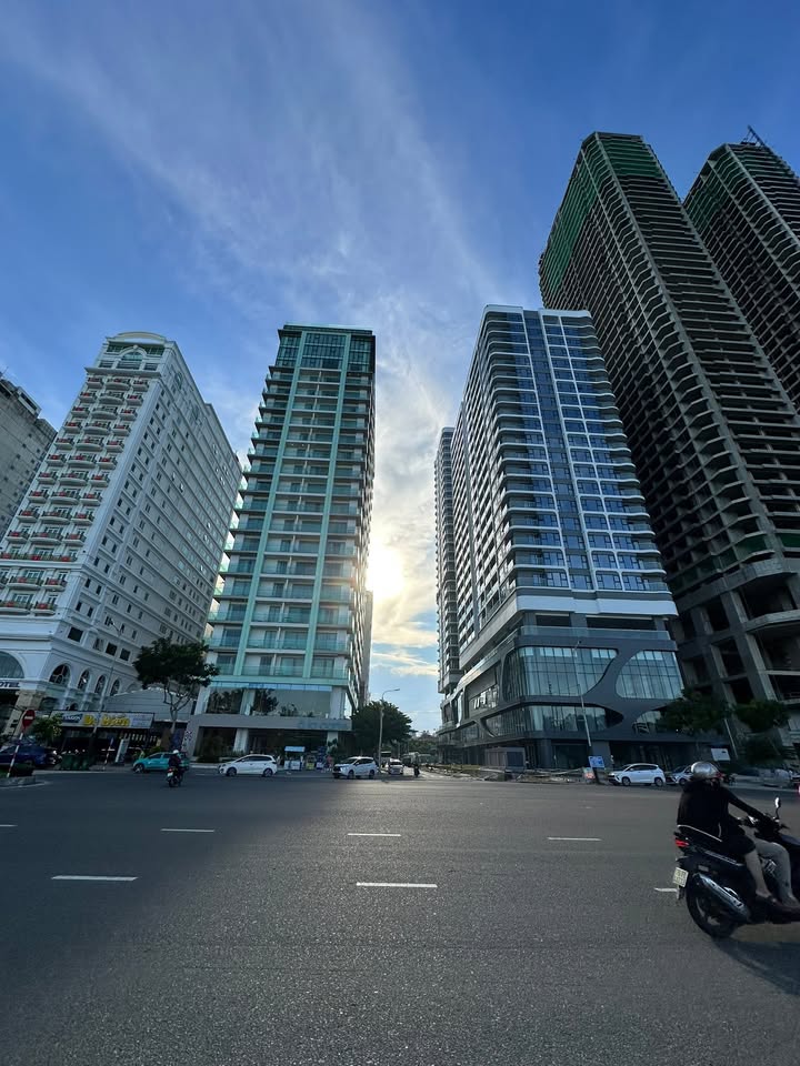 Nhà 4 tầng Dương Đình Nghệ, Đà Nẵng 105m² - Mặt tiền kinh doanh lý tưởng!