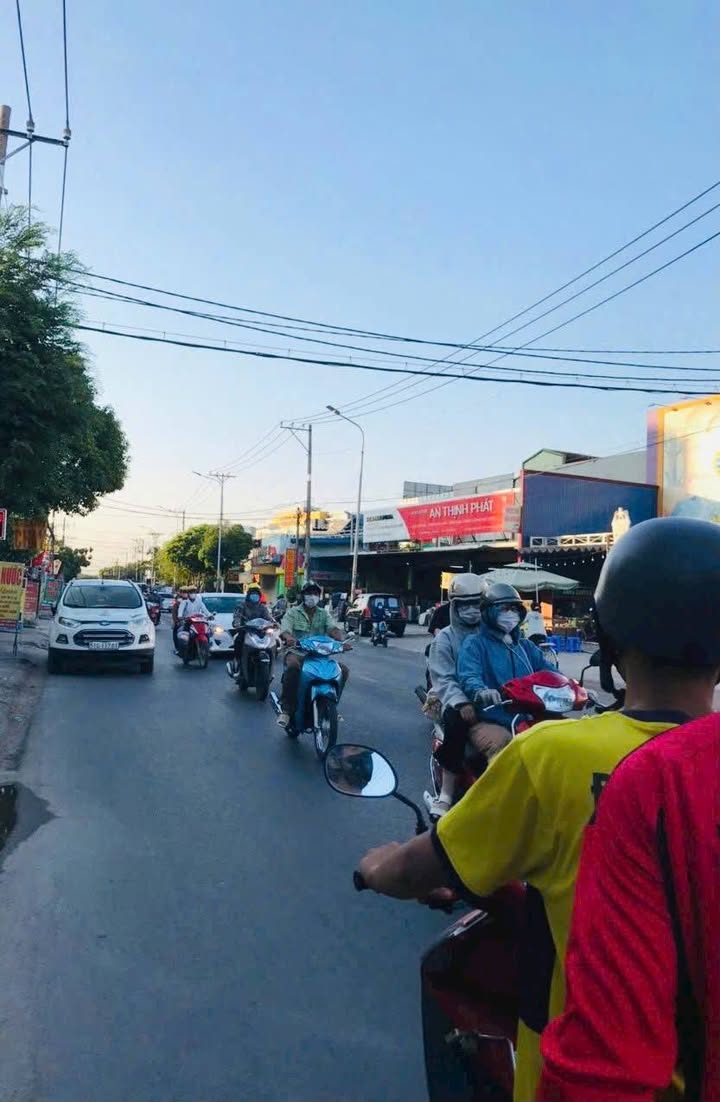 Nhà mặt tiền đường Lê Văn Khương, Quận 12, 150m² - Vị trí kinh doanh tuyệt vời!