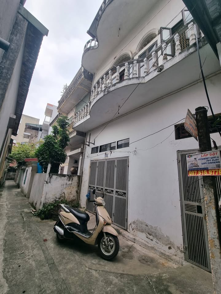 Nhà 3 tầng đường Que Hàn, Nhị Khê 83m² giá 5.45 tỷ - Đầu tư tiềm năng!