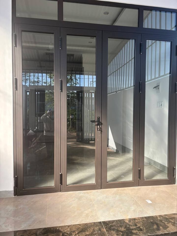 Nhà phố 144 Âu Cơ, Phường Thắng Lợi 150m² giá 1 tỷ - Sân ô tô rộng rãi, thích hợp gia đình!