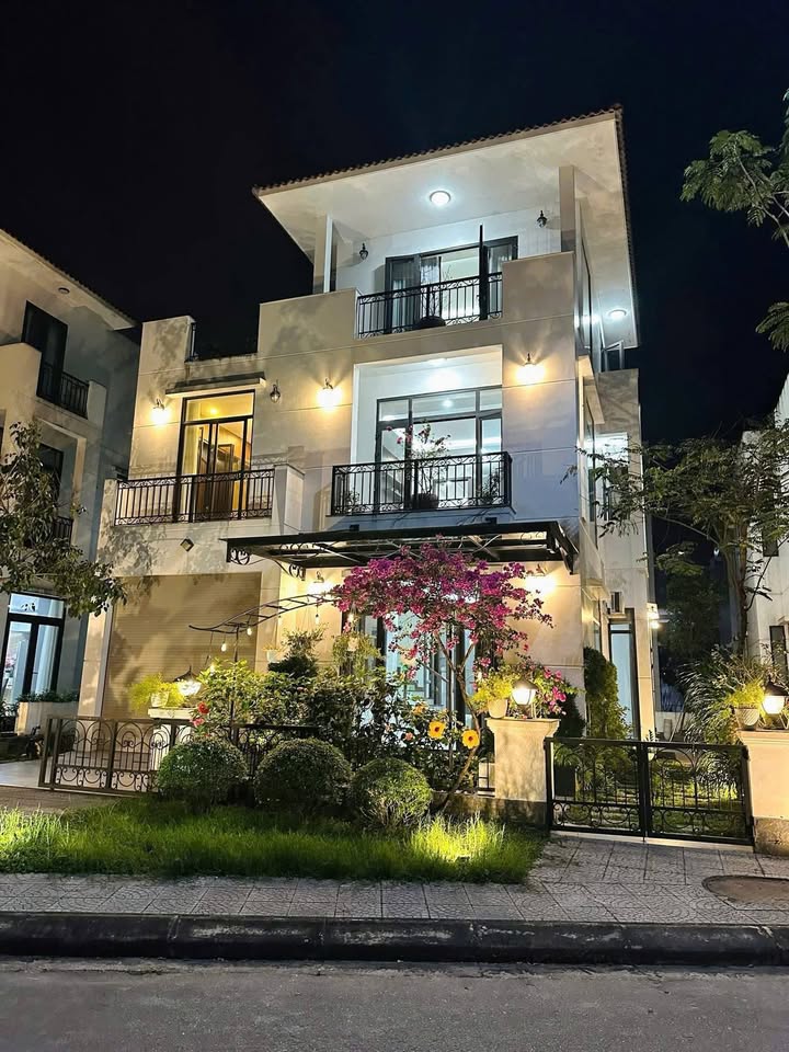 Biệt thự cho thuê Royal Park Huế 3 tầng - Không gian sống đẳng cấp!