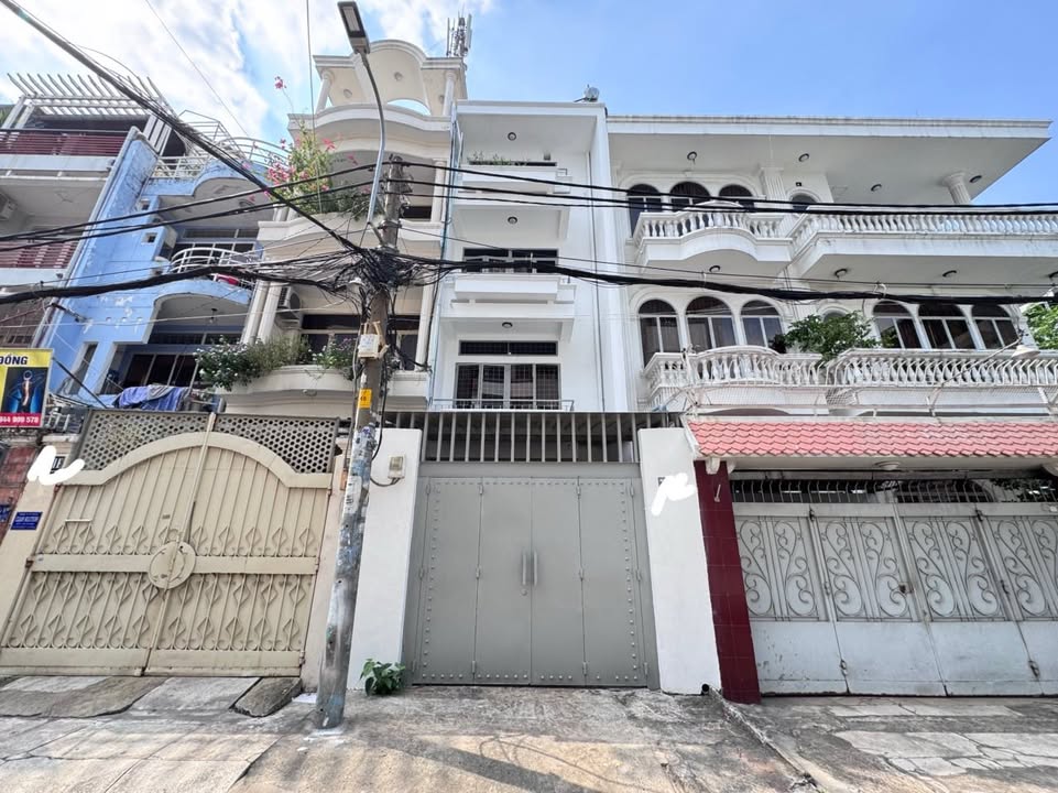 Nhà hẻm Nguyễn Kiệm, Phú Nhuận 80m² giá 15 tỷ - Khu vực VIP, tiện kinh doanh!