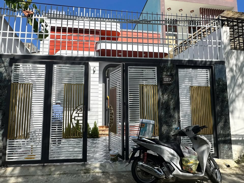 Nhà phố Cầu Hộ, Nha Trang 104m² giá 5.95 tỷ - Ô tô đậu trong nhà!
