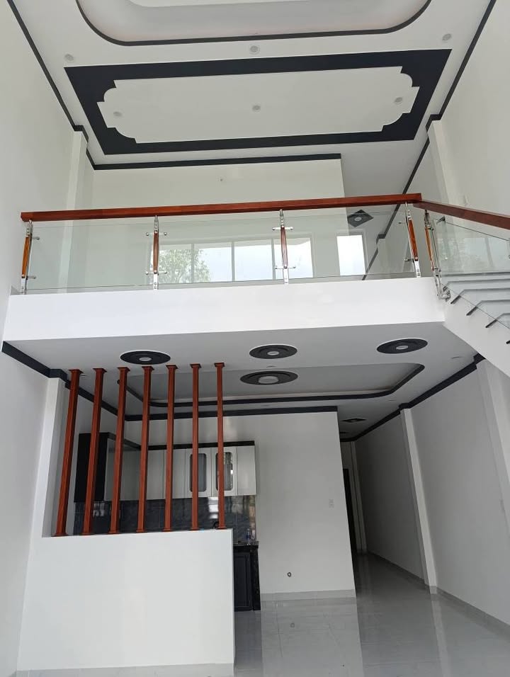 Nhà gác lửng sân vườn Thới Hoà Bến Cát 150m² giá 2.4 tỷ - Vị trí đẹp, gần quốc lộ 13