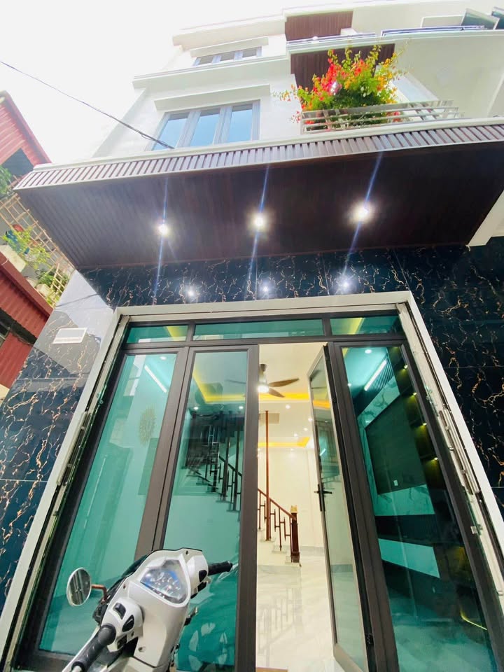 Nhà 3 tầng Đường Đoàn Trần Nghiệp, Nam Định 50m² giá 2.45 tỷ - Chính chủ, thương lượng ngay!