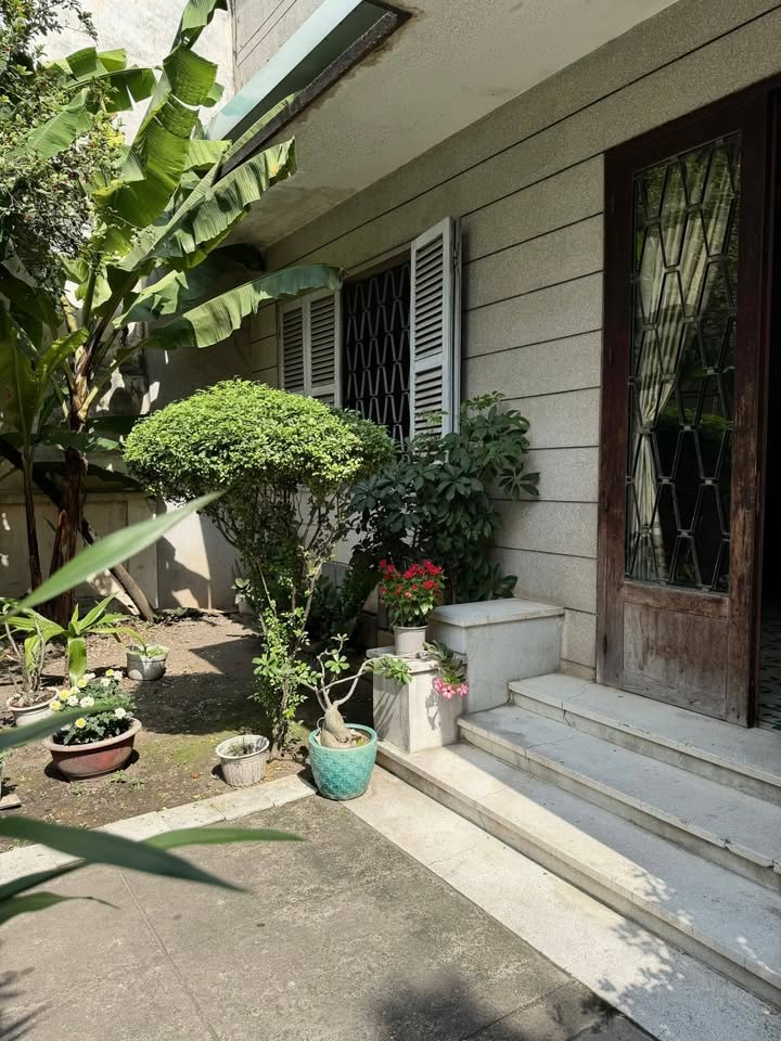 Villa sân vườn Nguyễn Văn Đậu 165m² giá 23 tỷ - Hẻm ô tô thuận tiện!