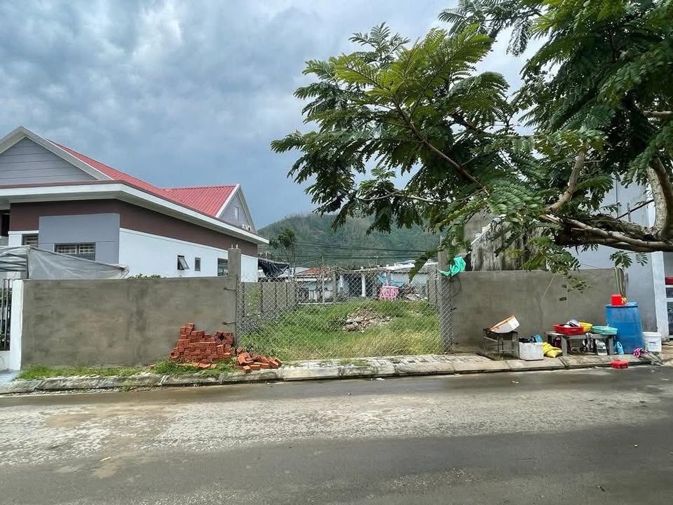 Đất ở Hòa Sơn, Đà Nẵng 250m² giá 5 tỷ - Vị trí lý tưởng cho kho, biệt thự