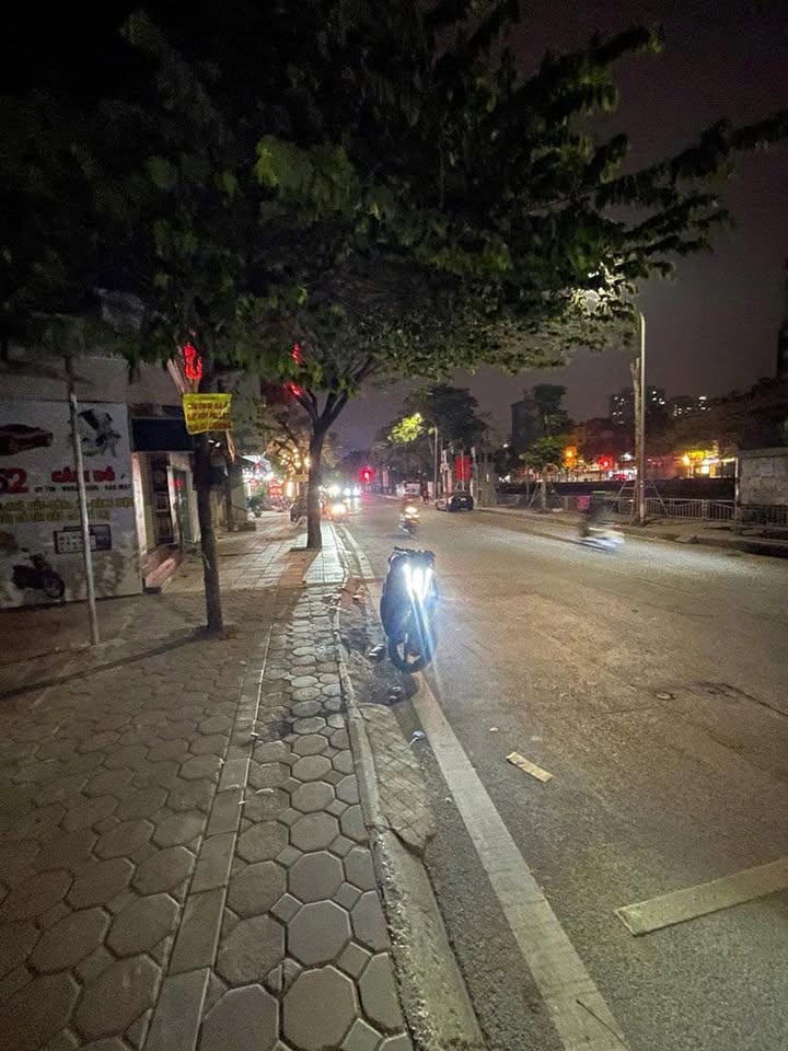 Đất mặt phố Khương Đình 200m² giá 60 tỷ - Cơ hội đầu tư sinh lời!