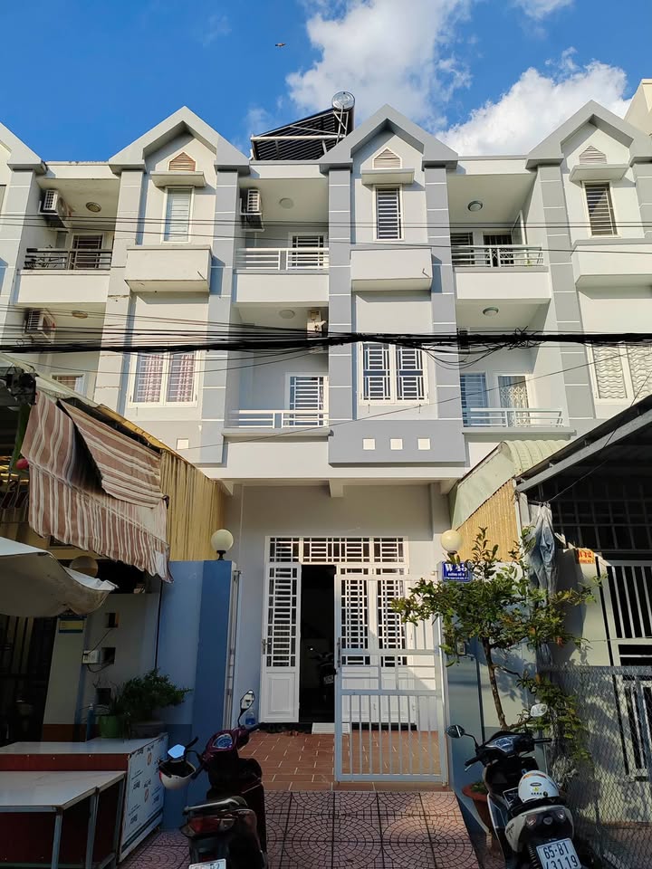 Nhà phố hiện đại 74m² tại Cần Thơ giá 4.5 tỷ - Tiện ích đỉnh cao!