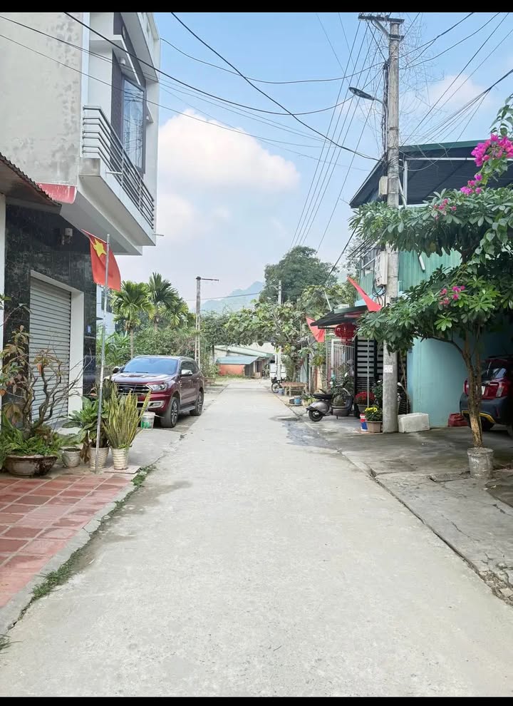Nhà C4 phường Minh Khai, Hà Giang 100m² giá 1 tỷ - Sẵn sàng vào ở ngay!