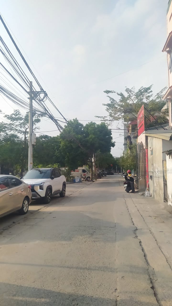 Nhà phố Đông Mỹ, Thanh Trì 101m² giá 11.3 tỷ - Đầu tư sinh lời lý tưởng!