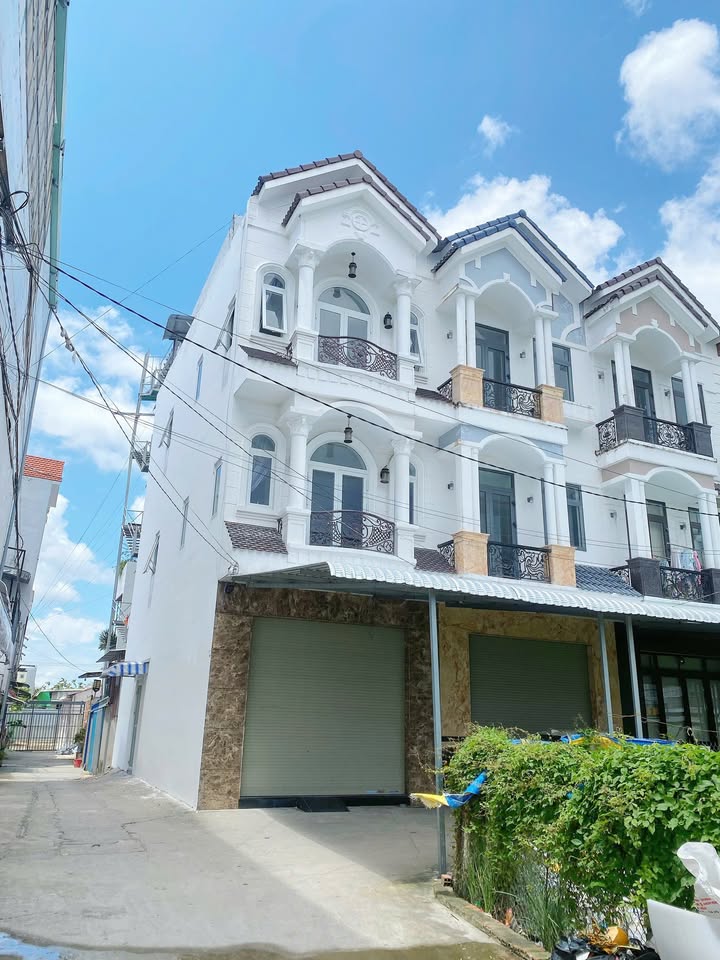 Cho thuê nhà góc 1 trệt 2 lầu đường Trần Nam Phú, An Khánh, Ninh Kiều - 12 triệu/tháng, thích hợp kinh doanh và ở ngay!