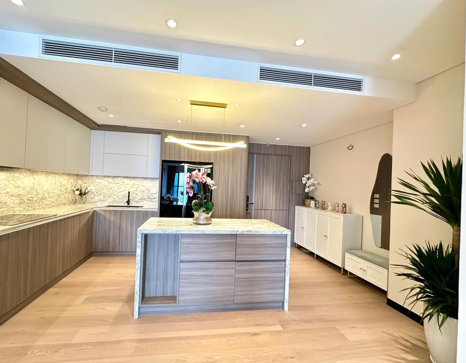 Căn hộ chung cư Nelson Residense Ba Đình 2PN - Nội thất Tân Cổ Điển cao cấp