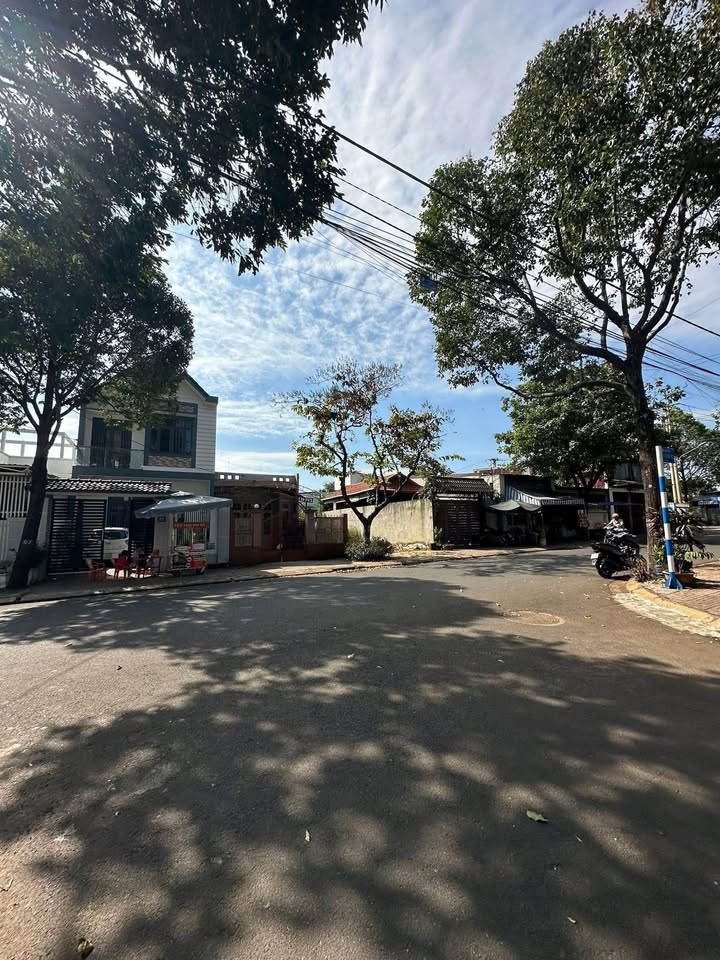 Nhà mặt tiền Triệu Quang Phục, Buôn Ma Thuột 137.5m² giá 3.15 tỷ - Khu dân cư hiện hữu!