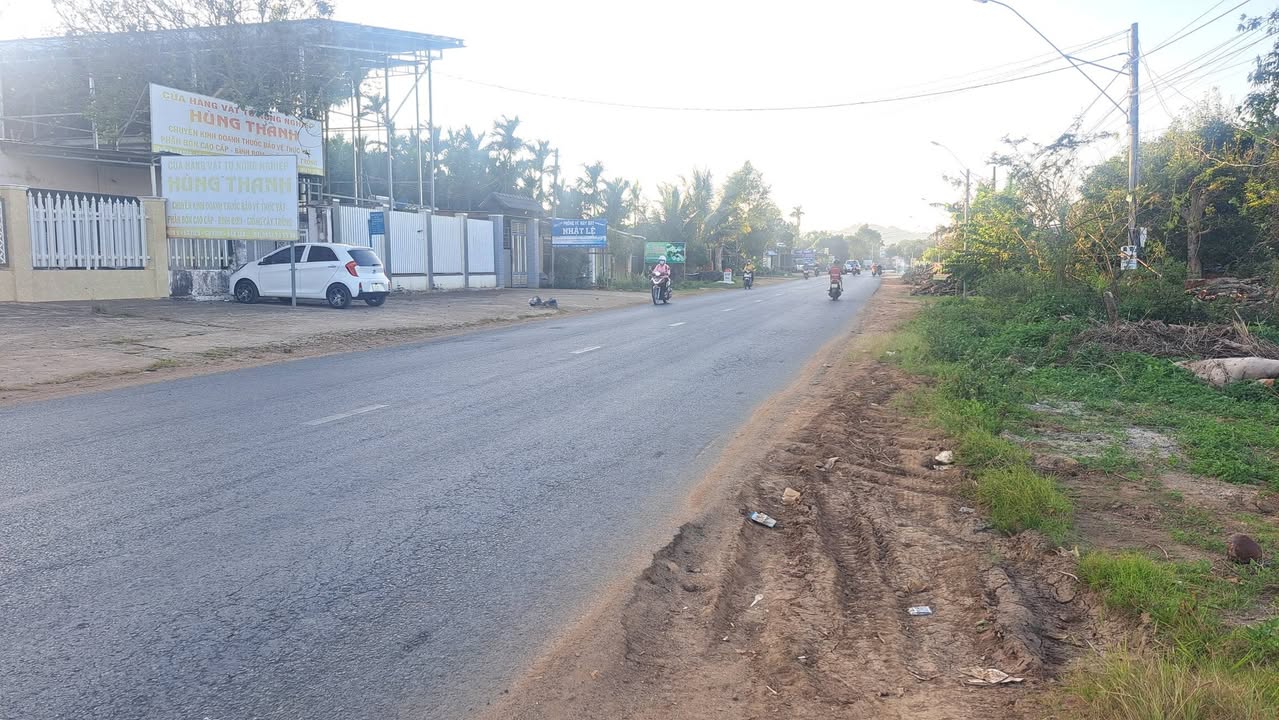 Đất mặt tiền Quốc lộ 27, xã Ea Ktur, 1000m² giá 3.5 tỷ - Cơ hội kinh doanh tuyệt vời!
