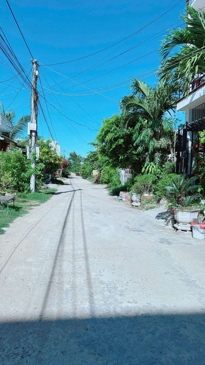 Đất nền Phước Thuận 85m² giá 1 tỷ - Mặt đường 8m xe tải chạy!