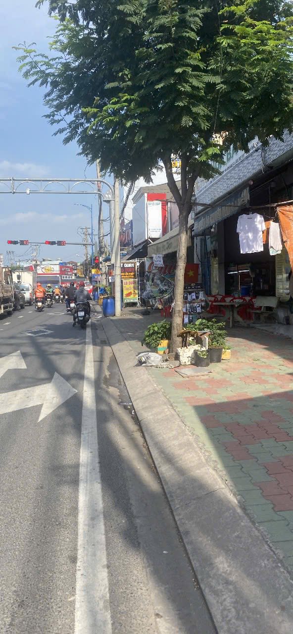 Mặt tiền Đặng Thúc Vịnh Hóc Môn 161.7m² giá 14.5 tỷ - Thương lượng hợp lý!