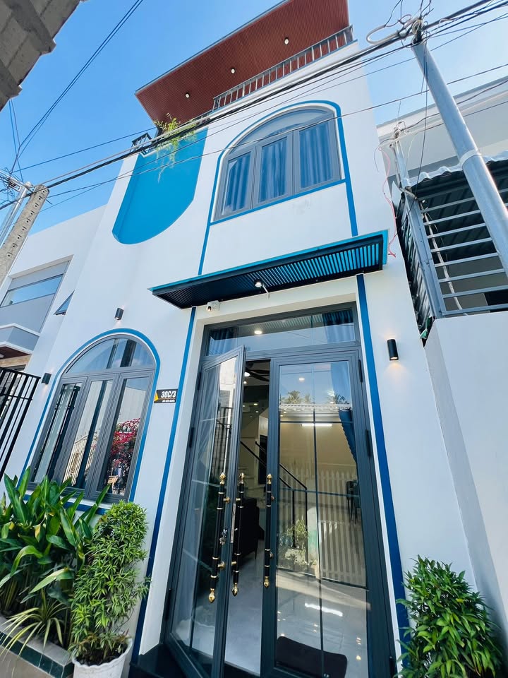 Nhà trệt lầu hẻm 3 đường Bùi Hữu Nghĩa, 43.8m² giá 2.149 tỷ - Sổ hồng chính chủ!