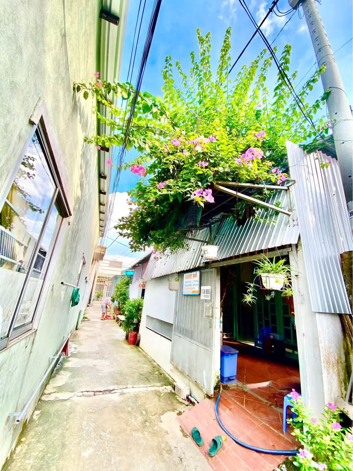 Nhà Hẻm Trần Hưng Đạo, Lê Bình, Cái Răng 109.7m² giá 1.4 tỷ - Sẵn sàng cho gia đình bạn!