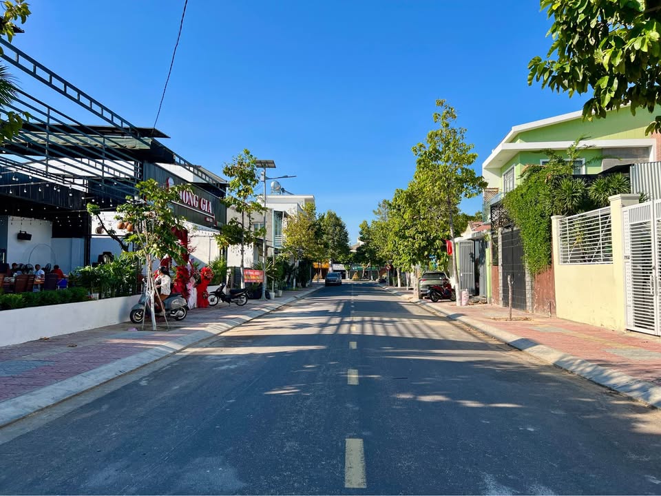 Đất bán đường Nguyễn Bính, Cam Ranh 89.5m² giá 58.225 tỷ - Tiện ích đầy đủ xung quanh!