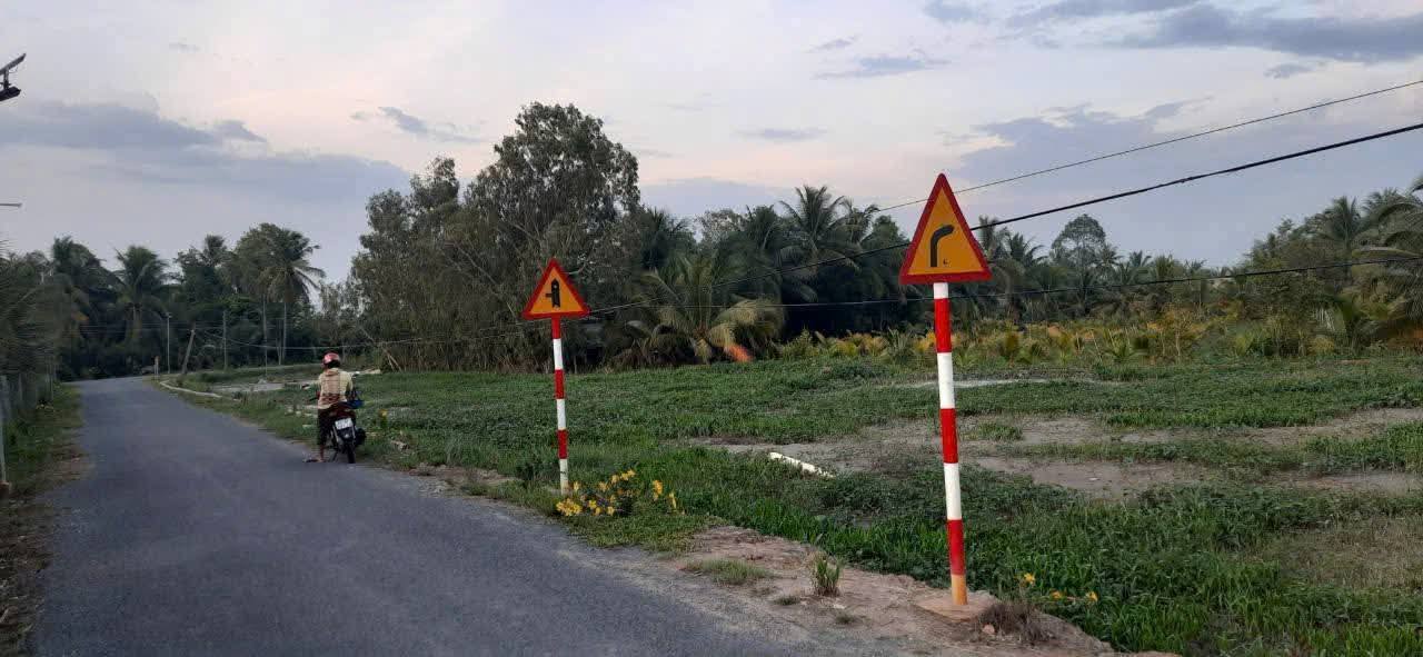 Đất thổ cư 100% mặt tiền đường Bờ Sao - Xã Chánh An, 140.6m² chỉ 420 triệu!