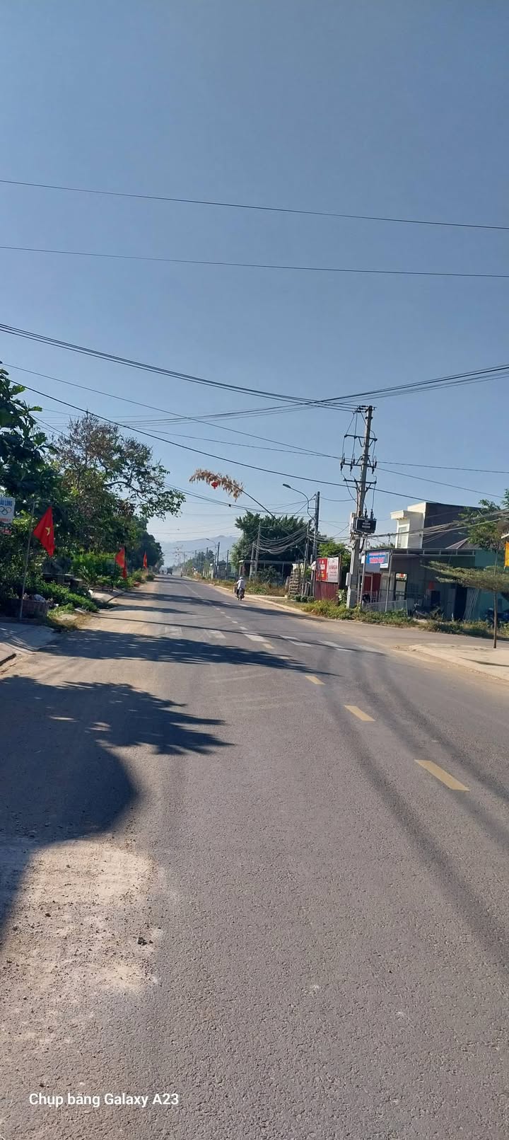 Nhà cho thuê mặt tiền đường Trần Phú, xã Phú Thiện 300m² - Vị trí kinh doanh sầm uất!