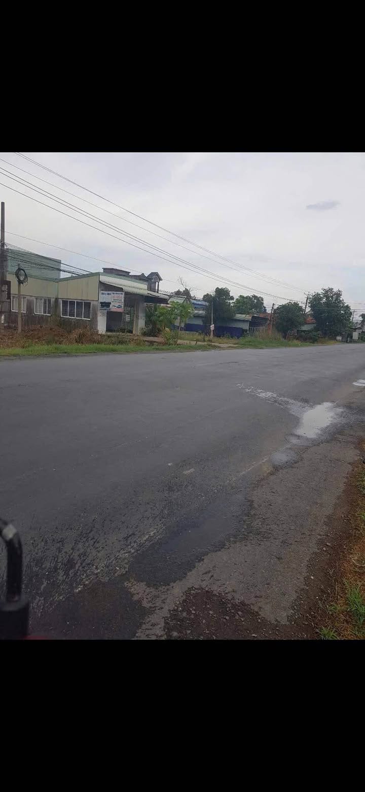 Đất nền Thủ Thừa 410m² giá 2.4 tỷ - Mặt tiền đường nhựa 817