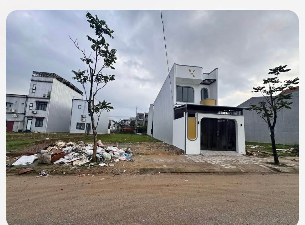 Nhà phố Nguyễn Văn Linh Huế 81m² giá 1.7 tỷ - Sổ hồng chính chủ!