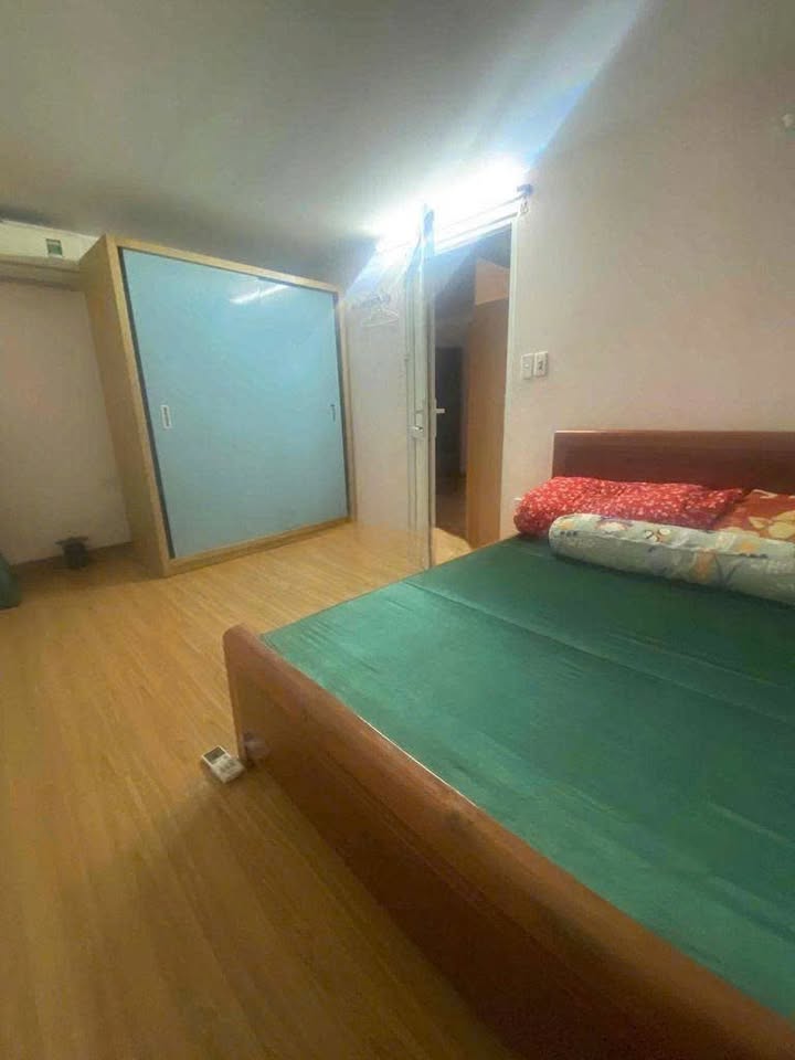 Căn hộ tập thể 70m² ngõ 815 Giải Phóng - 7.5 triệu/tháng - Nội thất đầy đủ, sẵn sàng vào ở!