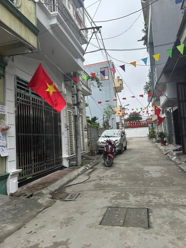 Nhà 3 tầng Bắc Sơn, Kiến An 50m² giá 2.8 tỷ - Ô tô đỗ tận nơi!