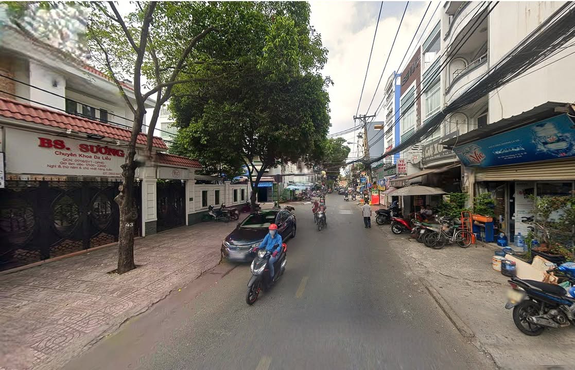 Nhà mới quận 10, 42m² giá thỏa thuận - Nội thất cao cấp, sẵn sàng vào ở ngay!