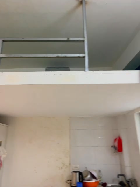 Phòng trọ khép kín tại ngõ 158 Dịch Vọng Hậu, Cầu Giấy - Giá chỉ 4 triệu/tháng, sẵn sàng ở ngay!