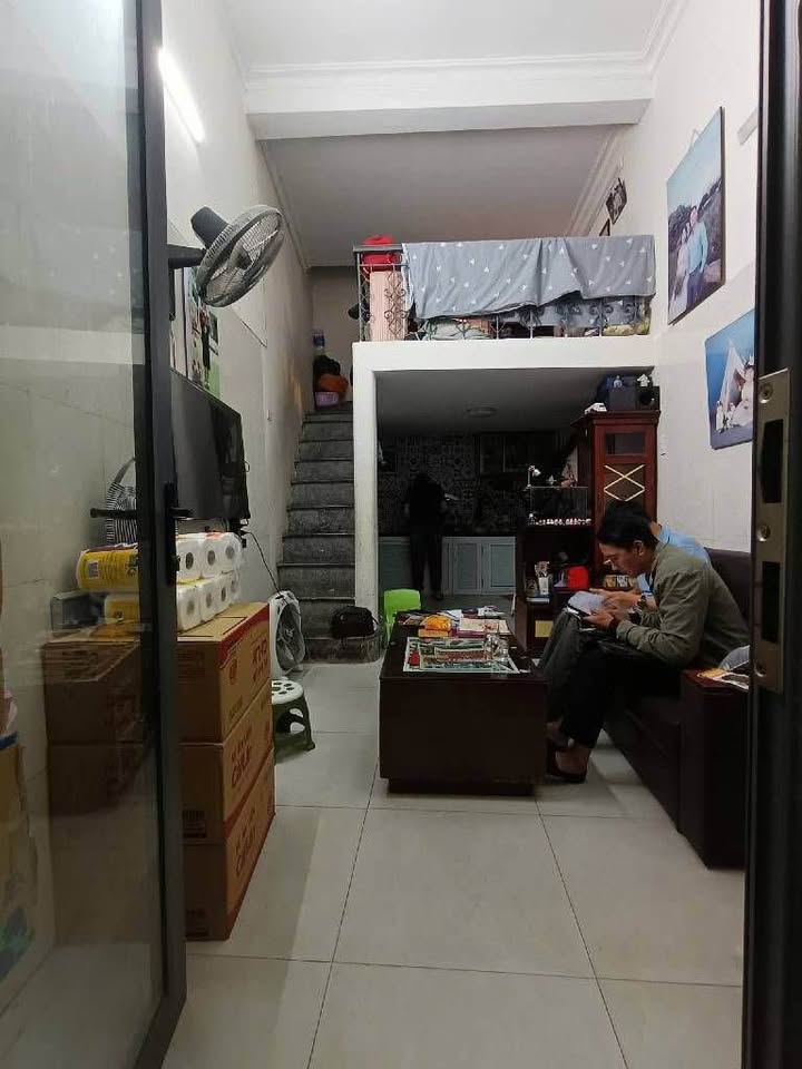Nhà phố Bạch Mai 38m² giá 7.5 tỷ - Sổ đỏ chính chủ, xác định bán đất tặng nhà 4 tầng!