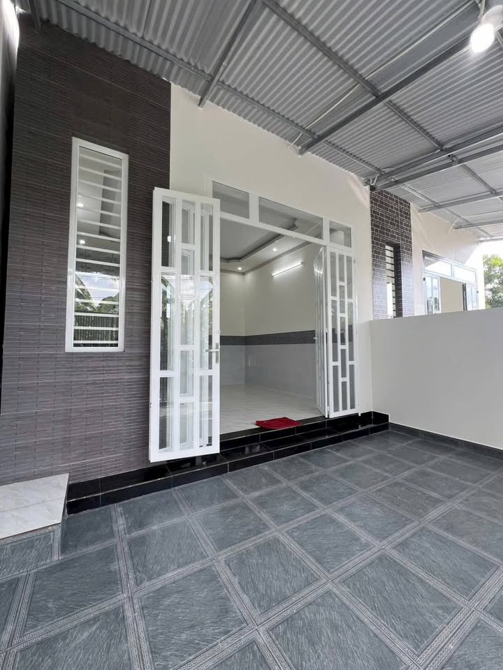 Nhà bán Thanh Thuận, Châu Thành, Tây Ninh 100m² giá 770 triệu - Nhà mới vào ở ngay!