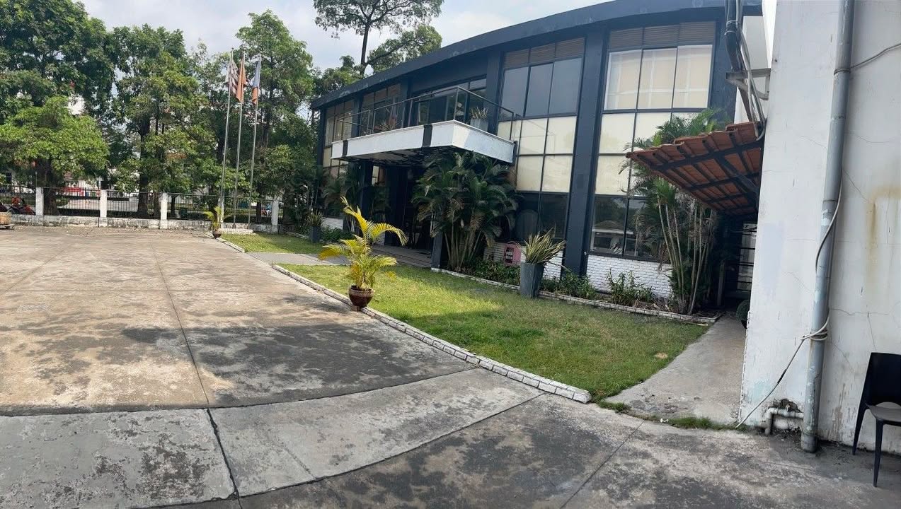 Kho xưởng tại Khu chế xuất Linh Trung 1, Thủ Đức 9400m² giá 105 tỷ - Cơ hội đầu tư hấp dẫn!