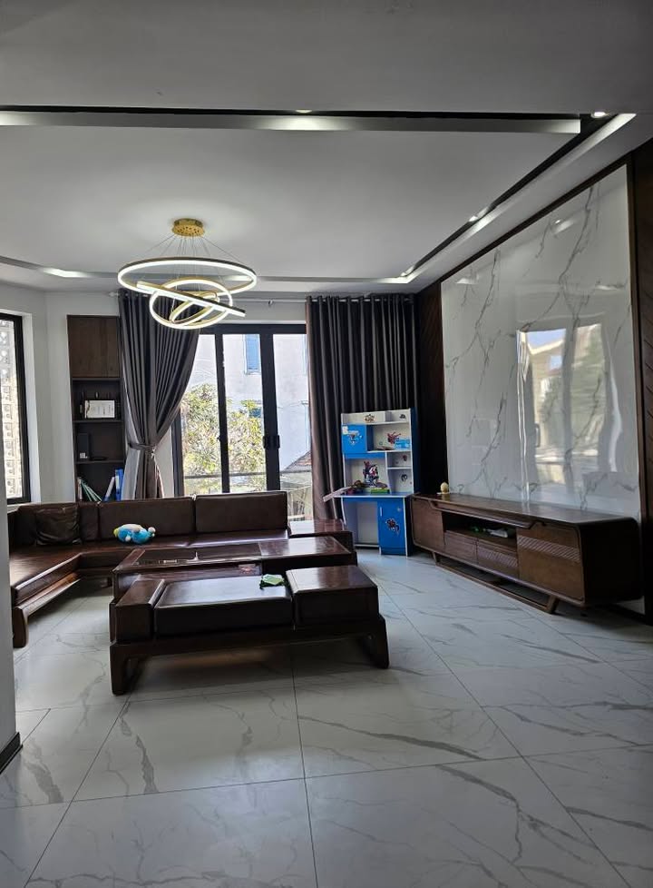 Nhà 3 tầng đường Hà Huy Tập 70m² giá 7 tỷ - Sẵn sàng vào ở ngay!