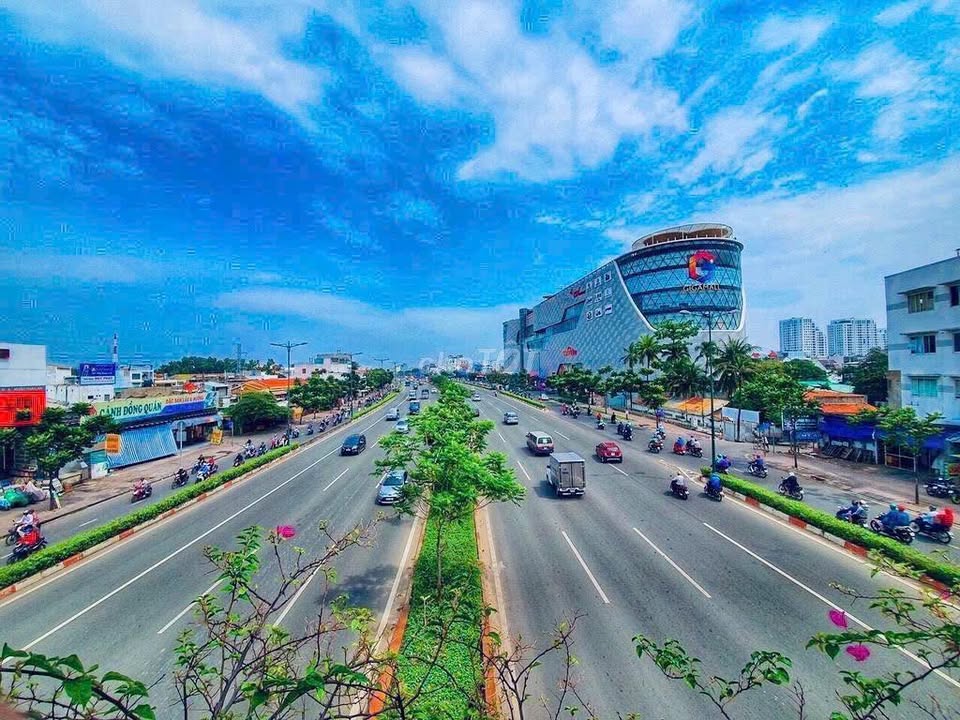 Bán FrontHouse mặt tiền đường Nơ Trang Long, Bình Thạnh, 143m² - Đầu tư sinh lời ngay!