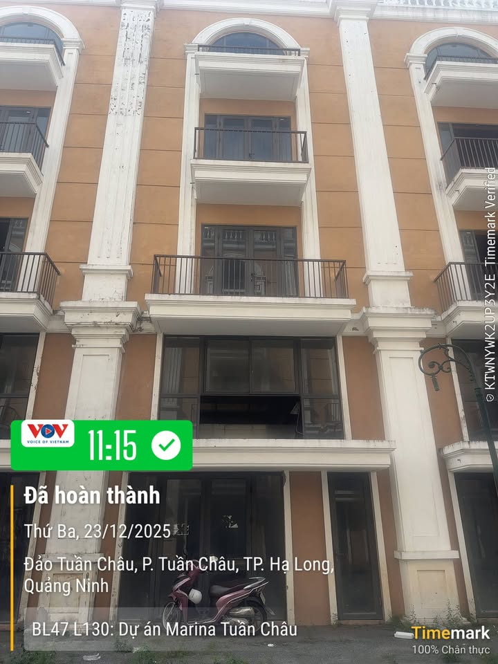 Nhà phố khu đô thị Tuần Châu 108m² giá thỏa thuận - Bàn giao thô, sẵn sàng về ở!