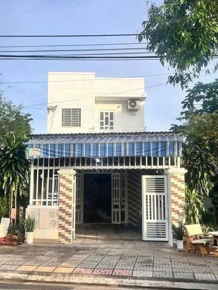 Nhà mặt tiền đường số 40, phường Hoà Long, 98m² giá 2.7 tỷ - Đầu tư sinh lời ngay!