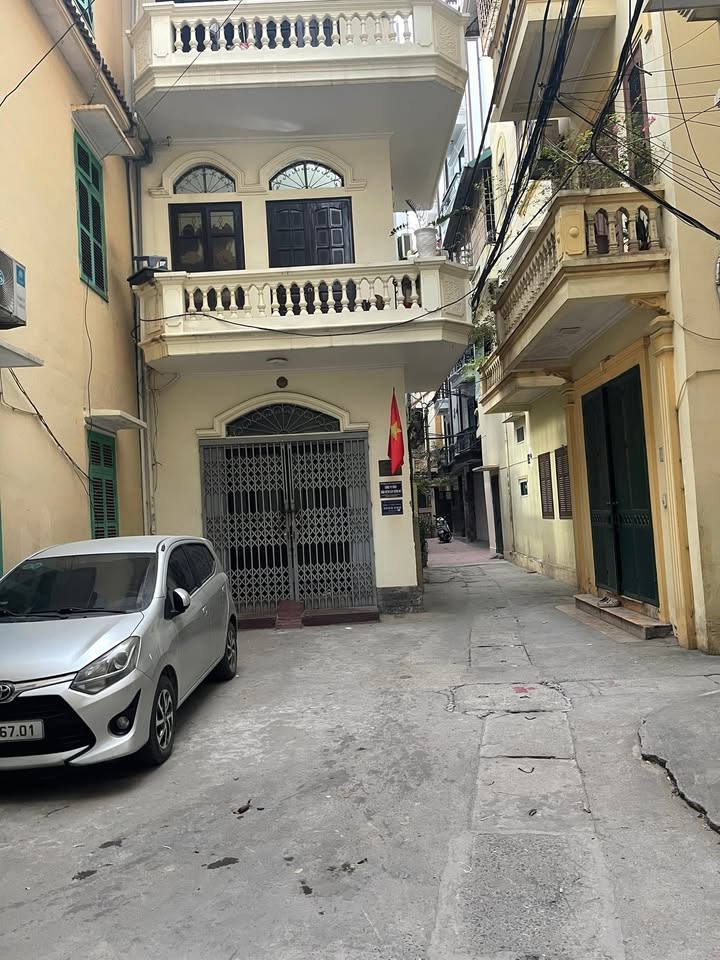 Nhà phố Cổ Nhuế 1, Bắc Từ Liêm 111m² giá thỏa thuận - Lô góc thoáng đãng, ô tô đỗ cửa!