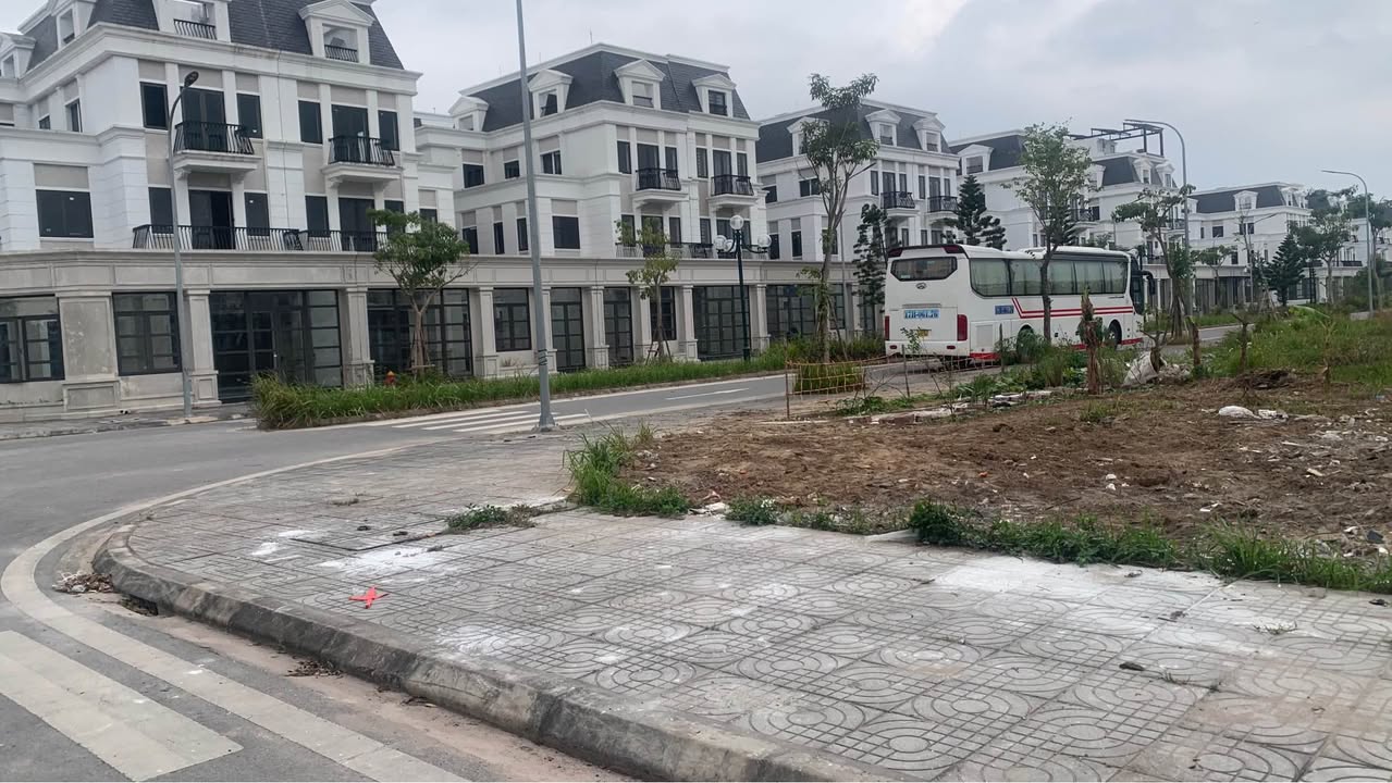 Townhouse TNR Đông Mỹ 80m² giá 3 tỷ - Nhà thô, mặt tiền 5m, 4 tầng