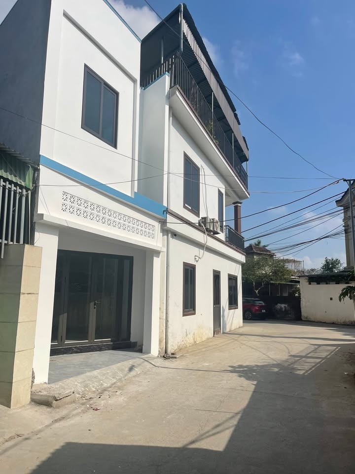Nhà 2 tầng tại Bến Thủy, 50m² giá 3 tỷ - Sẵn sàng vào ở ngay!