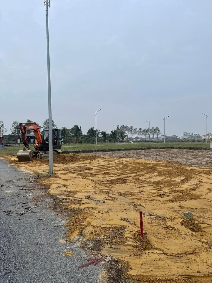 Đất nền Nghi Trường 604m² giá 5.1 tỷ - Đường thông tứ phía, thuận lợi đầu tư!