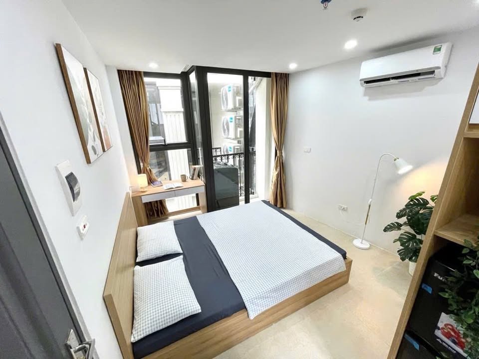 Nhà cho thuê 8 tầng đường Hồ Tùng Mậu 185m² giá 250 triệu - Mặt tiền rộng, trung tâm Cầu Giấy