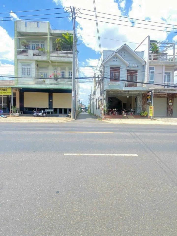 Đất nền Bảo Lộc 200m² giá 3.5 tỷ - Đầu tư sinh lời lâu dài!